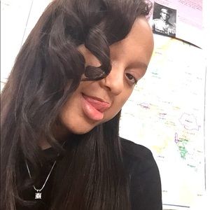 Meet your Posher, Amyerical